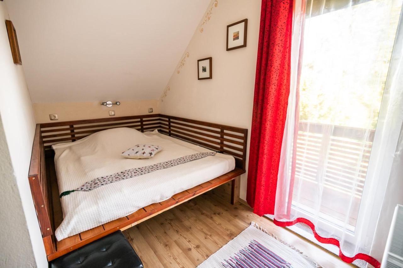 Holiday Home Razglednik Logatec Zewnętrze zdjęcie